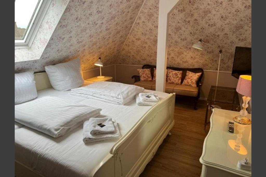 Studio-Apartment 29 Beim Saseler Markt Frisch Renoviert Amburgo Esterno foto